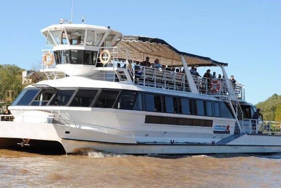 Río tur catamaranes